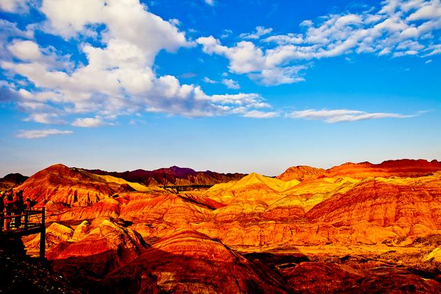 甘肃智造领航，未来科技生活新风尚在甘肃崛起